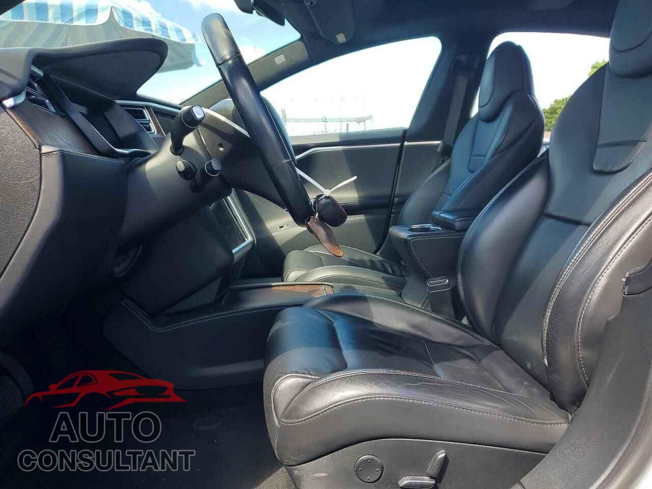 TESLA MODEL S 2017 - 5YJSA1E10HF199030