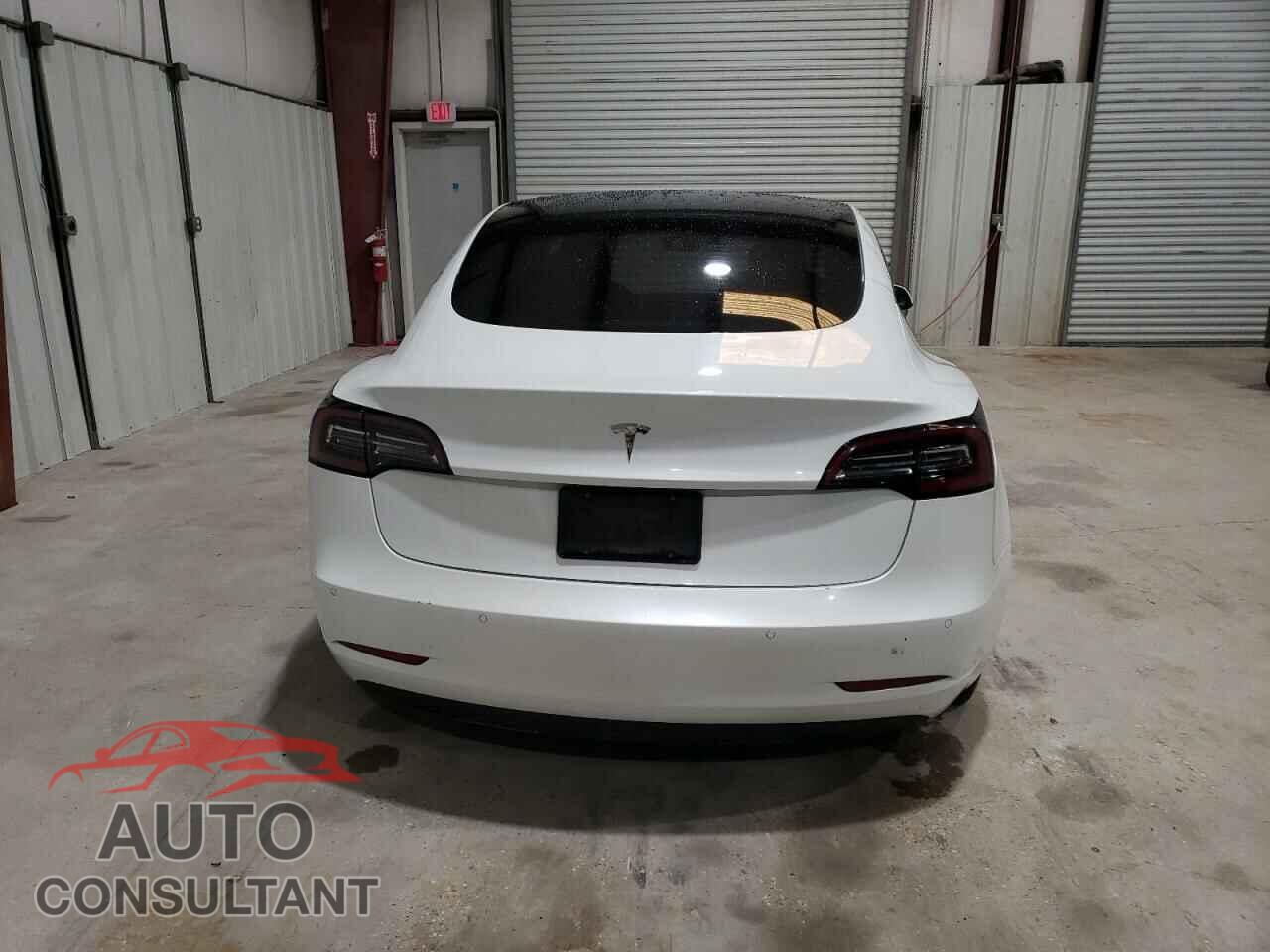 TESLA MODEL 3 2021 - 5YJ3E1EA1MF089705
