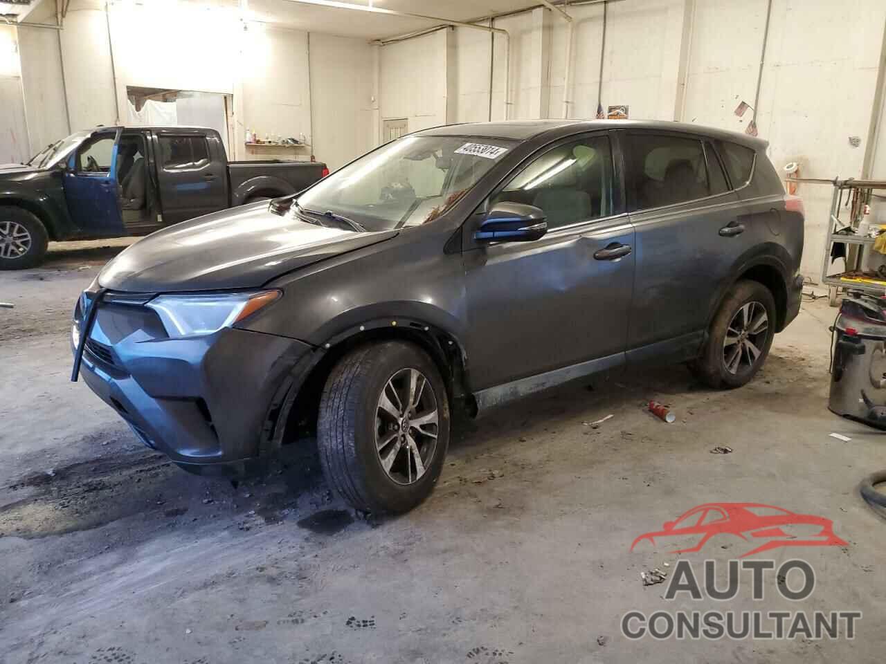 TOYOTA RAV4 2018 - JTMWFREV0JJ195224