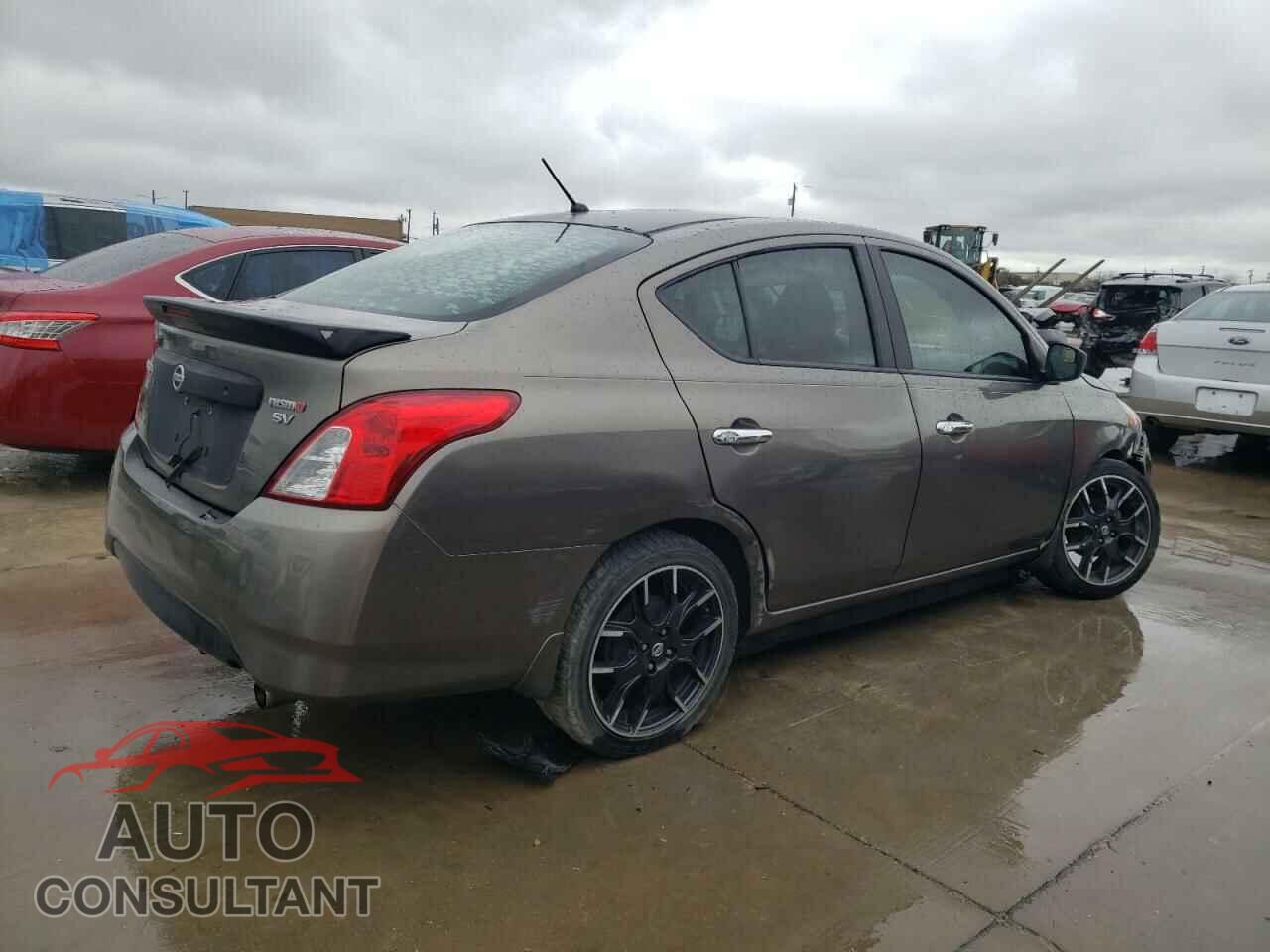 NISSAN VERSA 2017 - 3N1CN7AP4HL851027