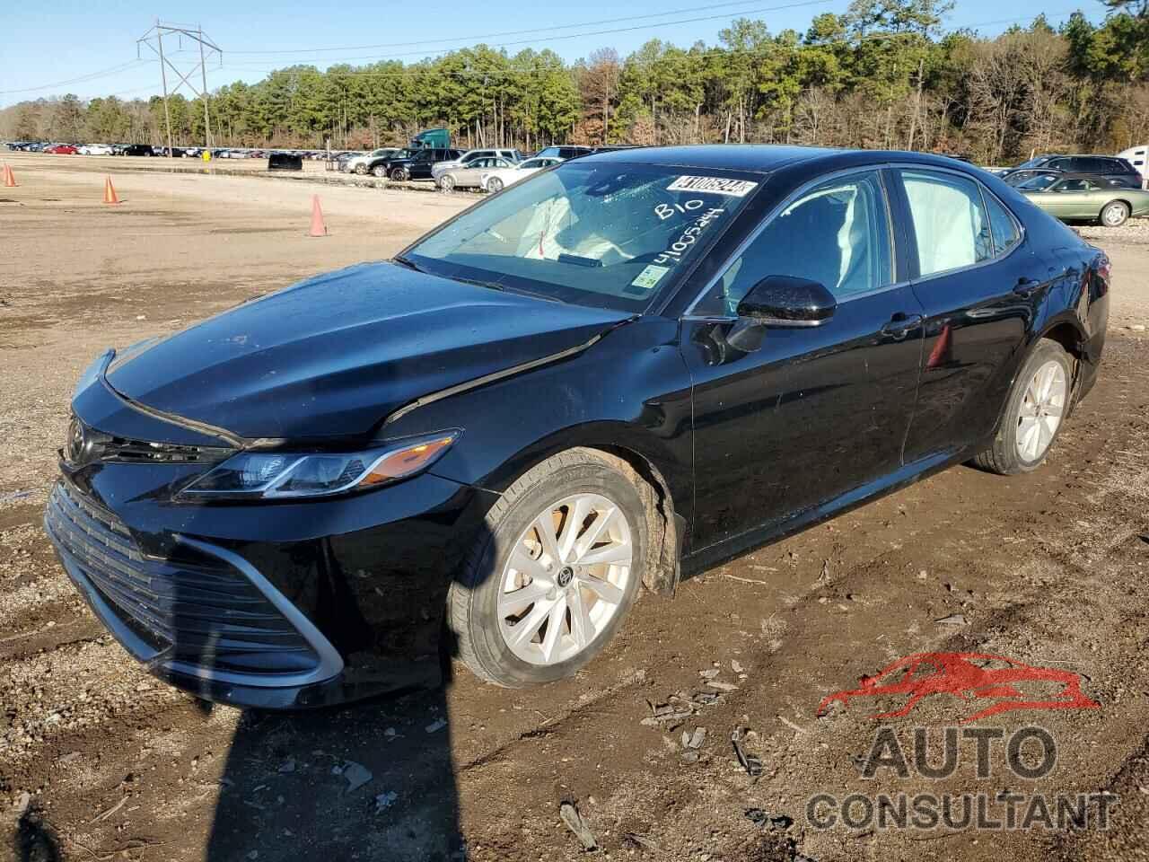 TOYOTA CAMRY 2022 - 4T1C11AK7NU690552