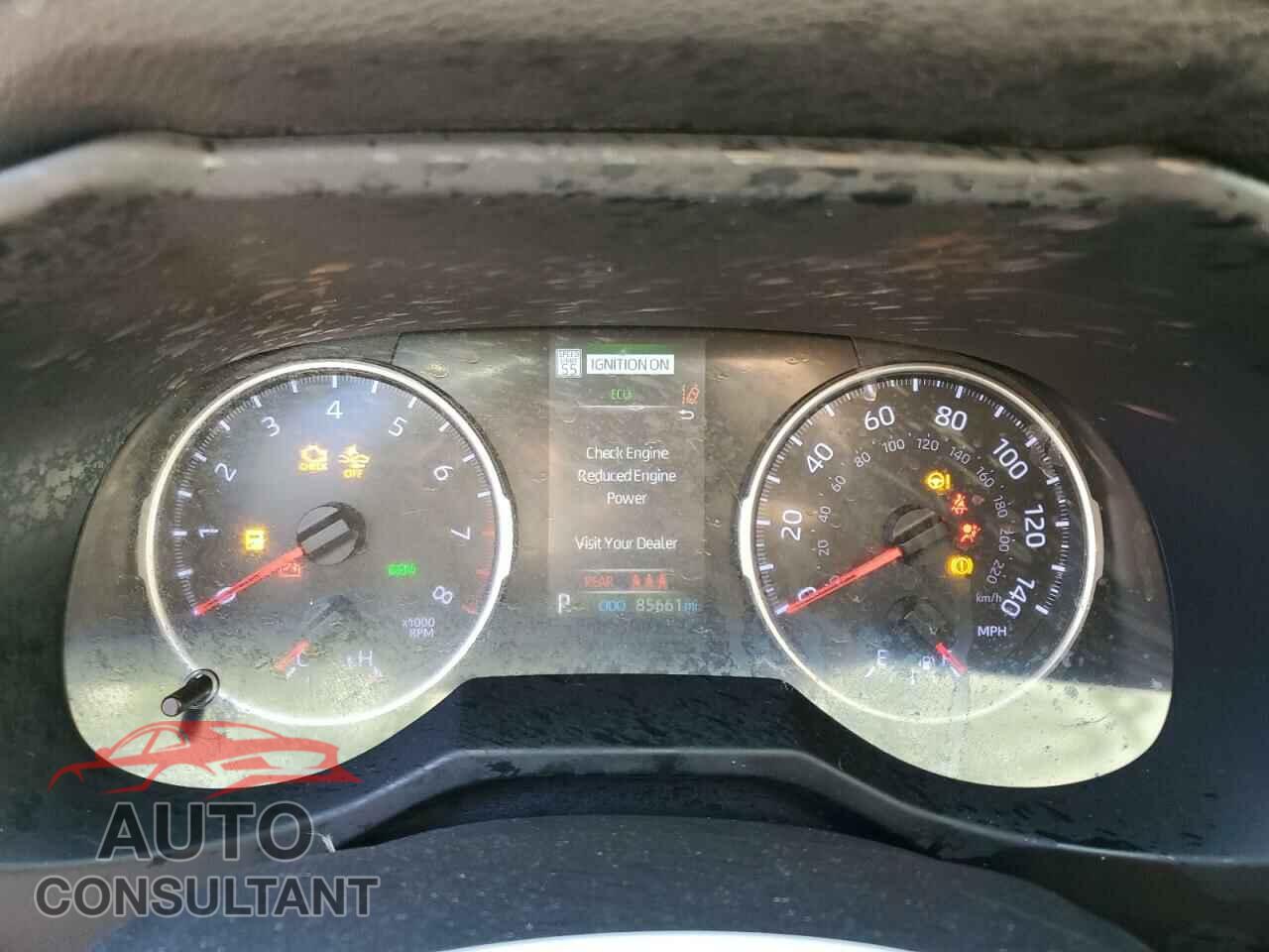 TOYOTA RAV4 2019 - JTMP1RFV0KD030243