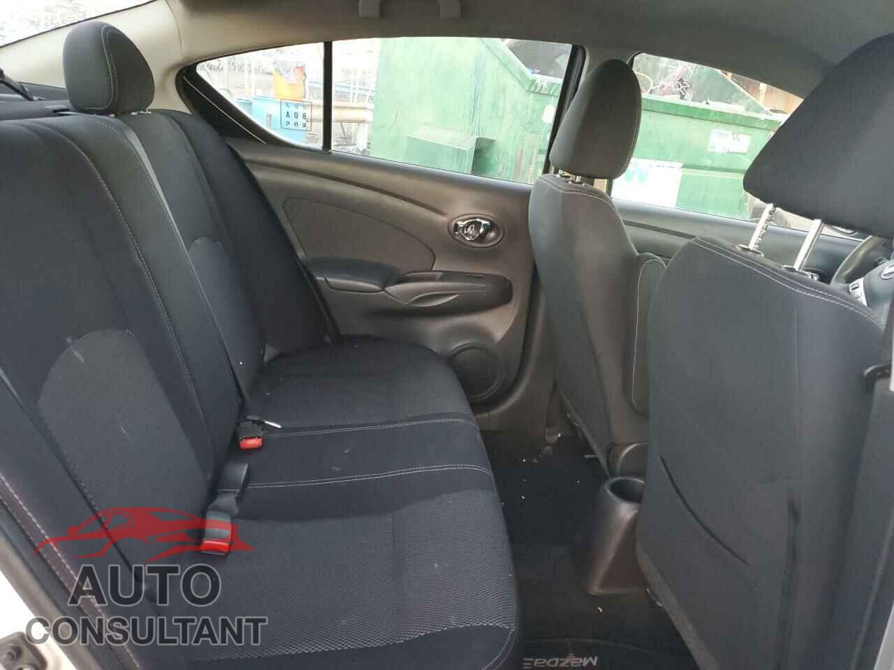 NISSAN VERSA 2017 - 3N1CN7AP3HL805351