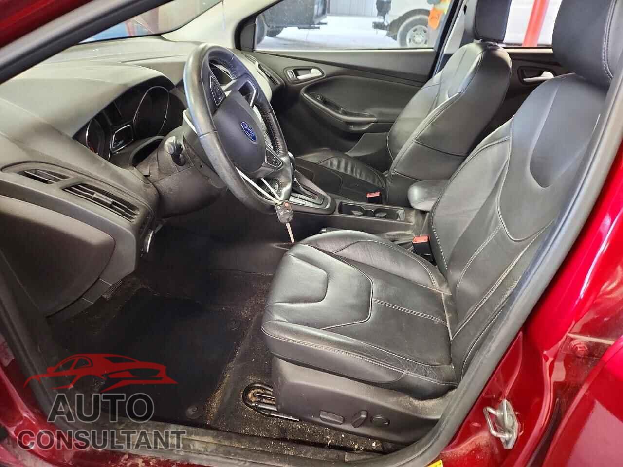 FORD FOCUS 2015 - 1FADP3K2XFL323305