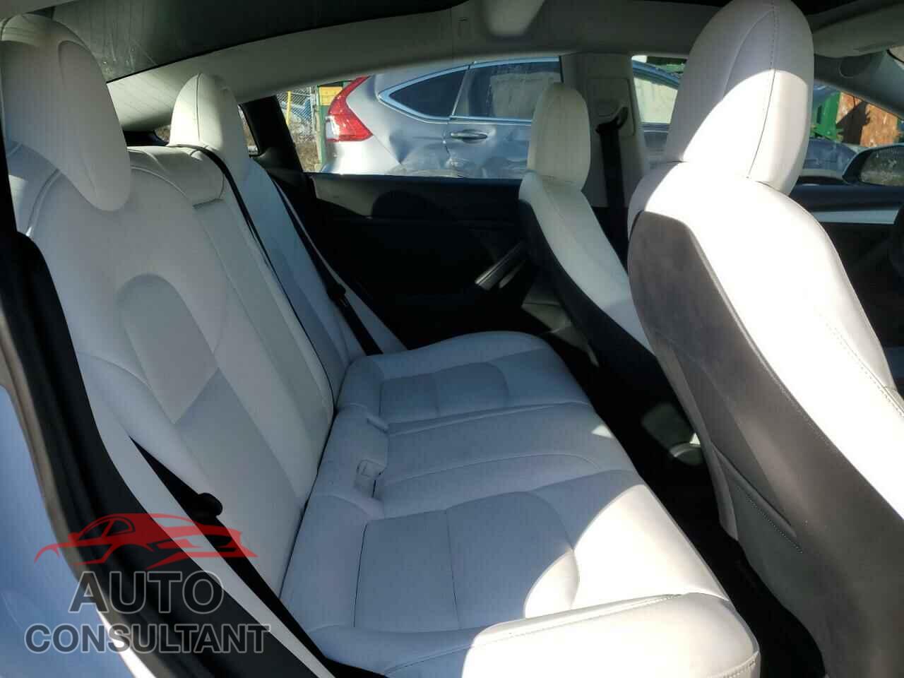TESLA MODEL 3 2021 - 5YJ3E1EA5MF987269