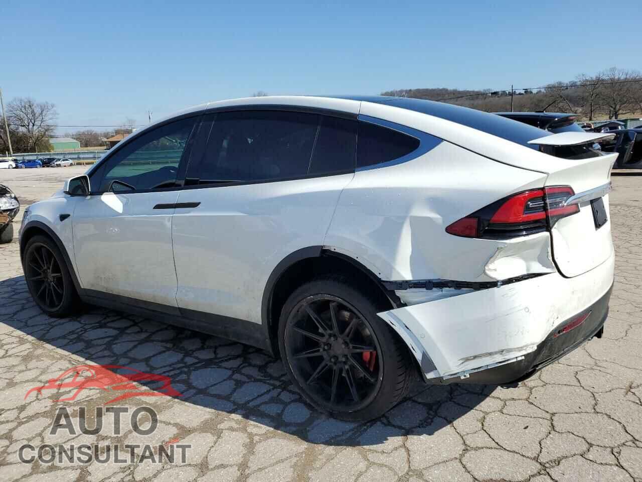 TESLA MODEL X 2016 - 5YJXCBE26GF027792
