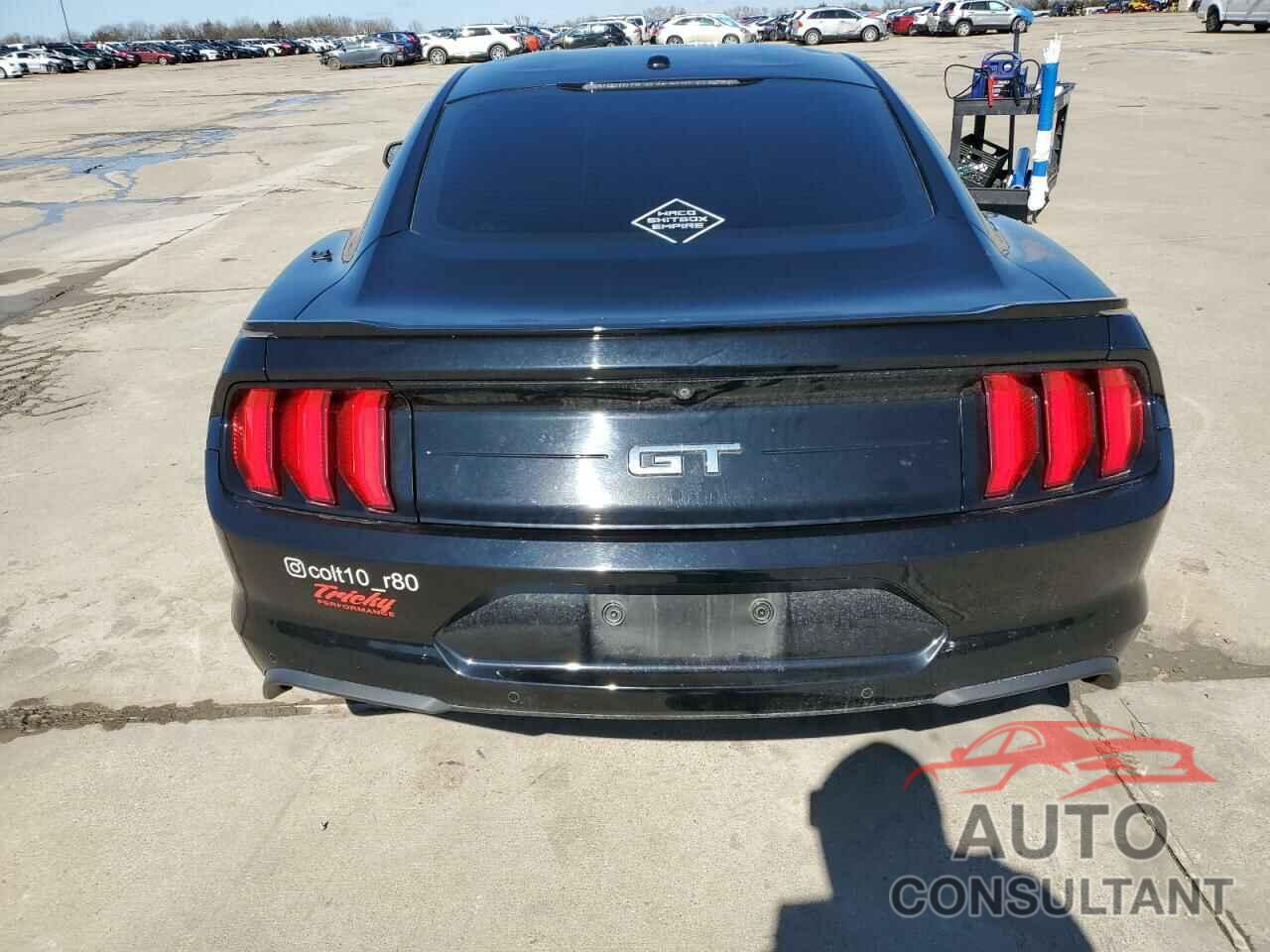 FORD MUSTANG 2018 - 1FA6P8CFXJ5108513