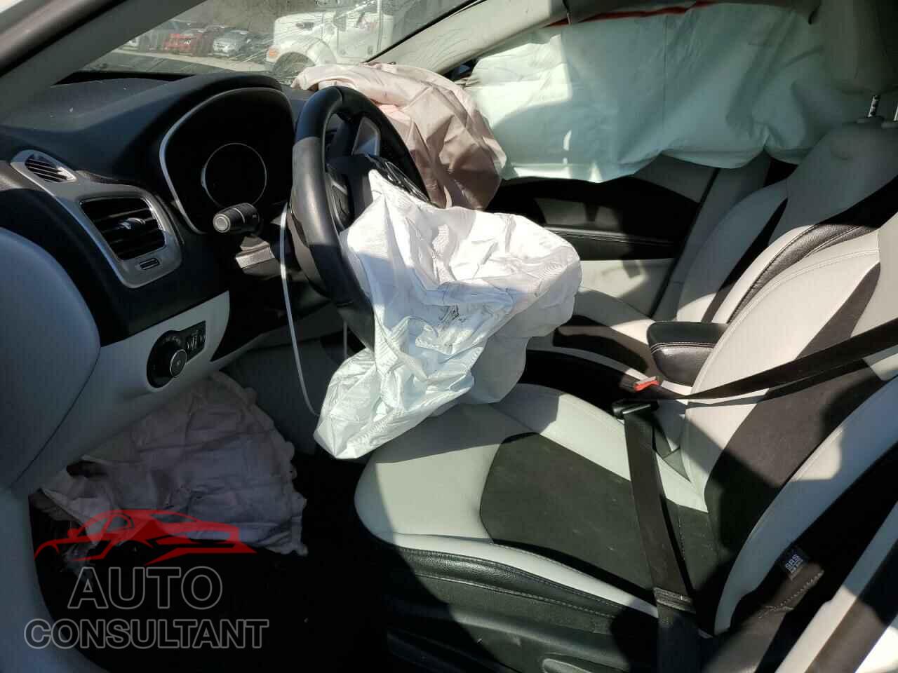 JEEP COMPASS 2018 - 3C4NJDBB5JT401315