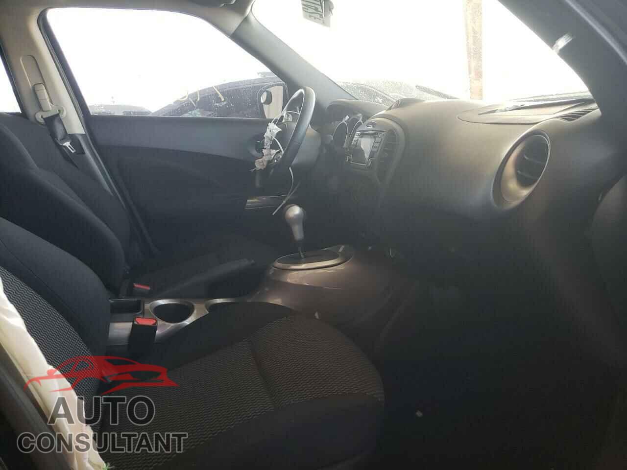NISSAN JUKE 2017 - JN8AF5MR5HT704783