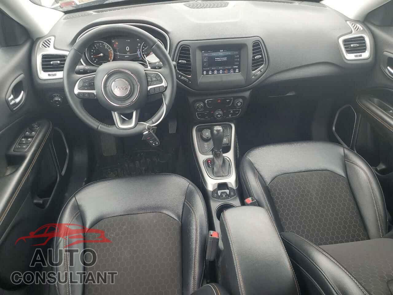 JEEP COMPASS 2017 - 3C4NJDBB9HT672288