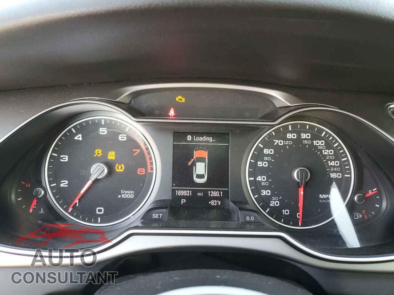 AUDI A4 2013 - WAUEFAFL3DN009678