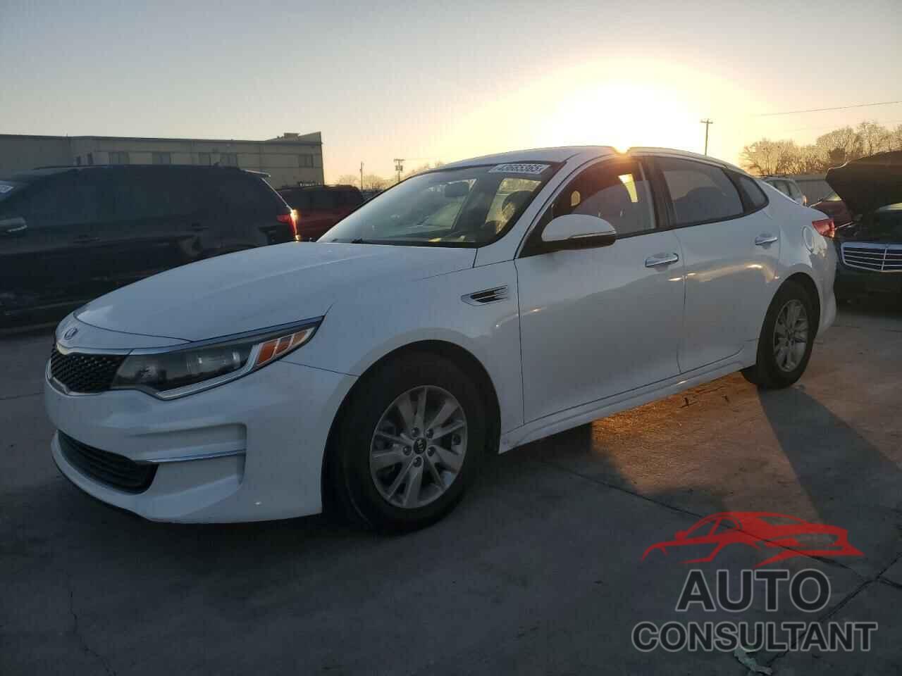 KIA OPTIMA 2018 - 5XXGT4L37JG180404