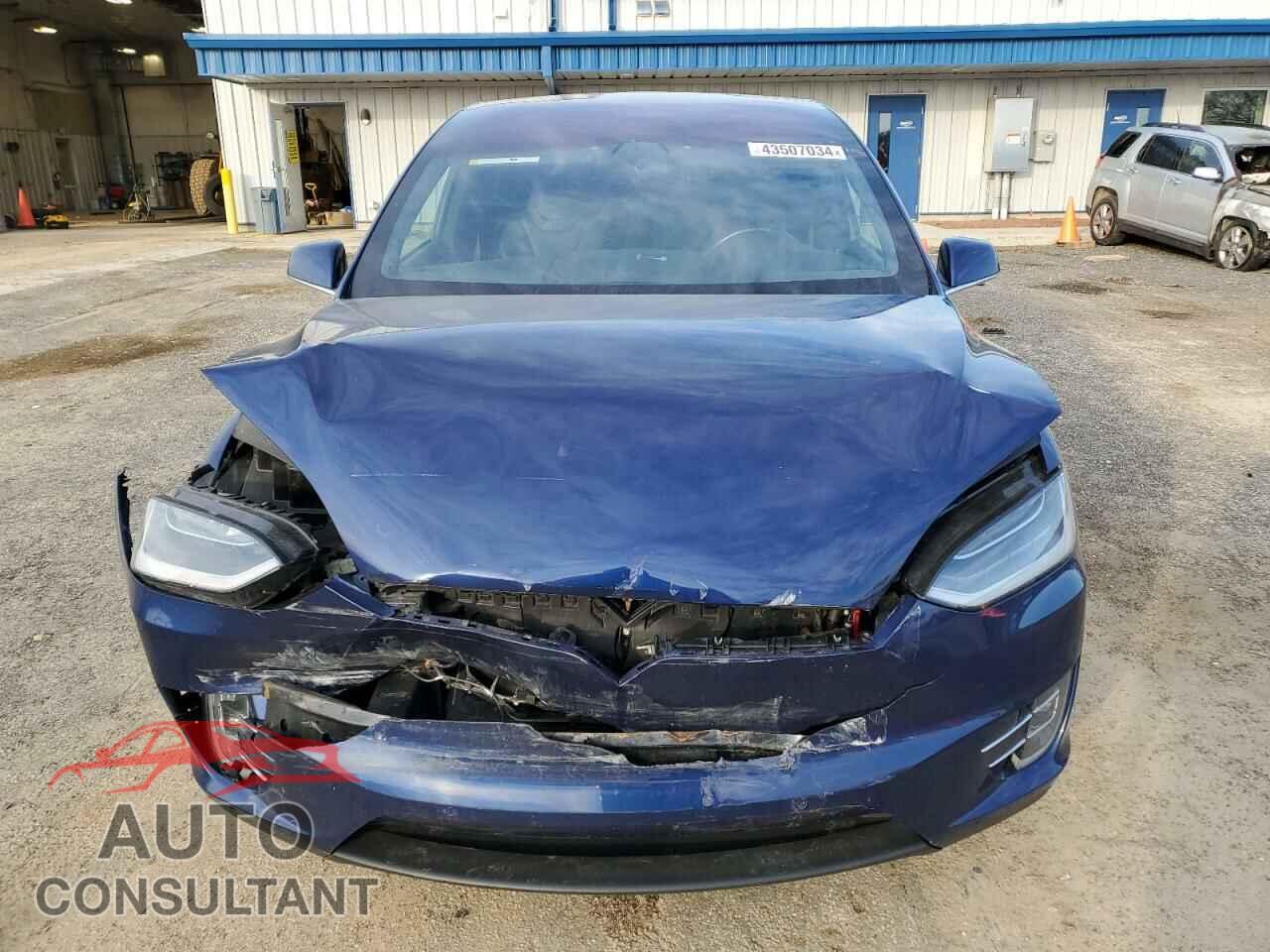 TESLA MODEL X 2018 - 5YJXCAE26JF142684