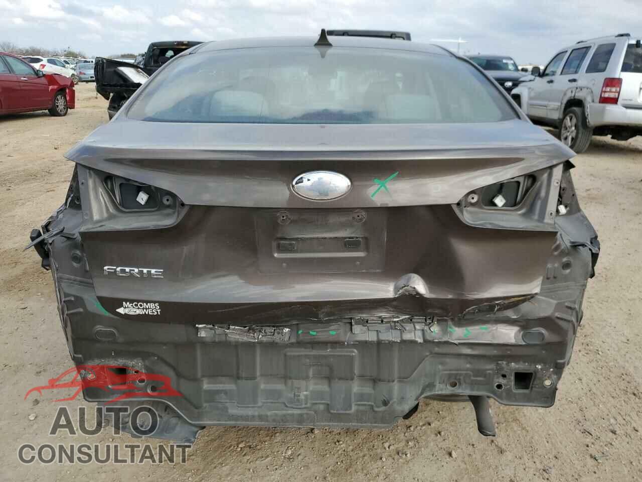 KIA FORTE 2015 - KNAFX4A6XF5321908