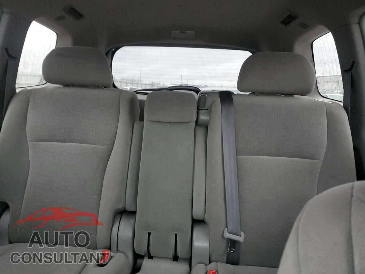 TOYOTA HIGHLANDER 2011 - 5TDBK3EH0BS066373