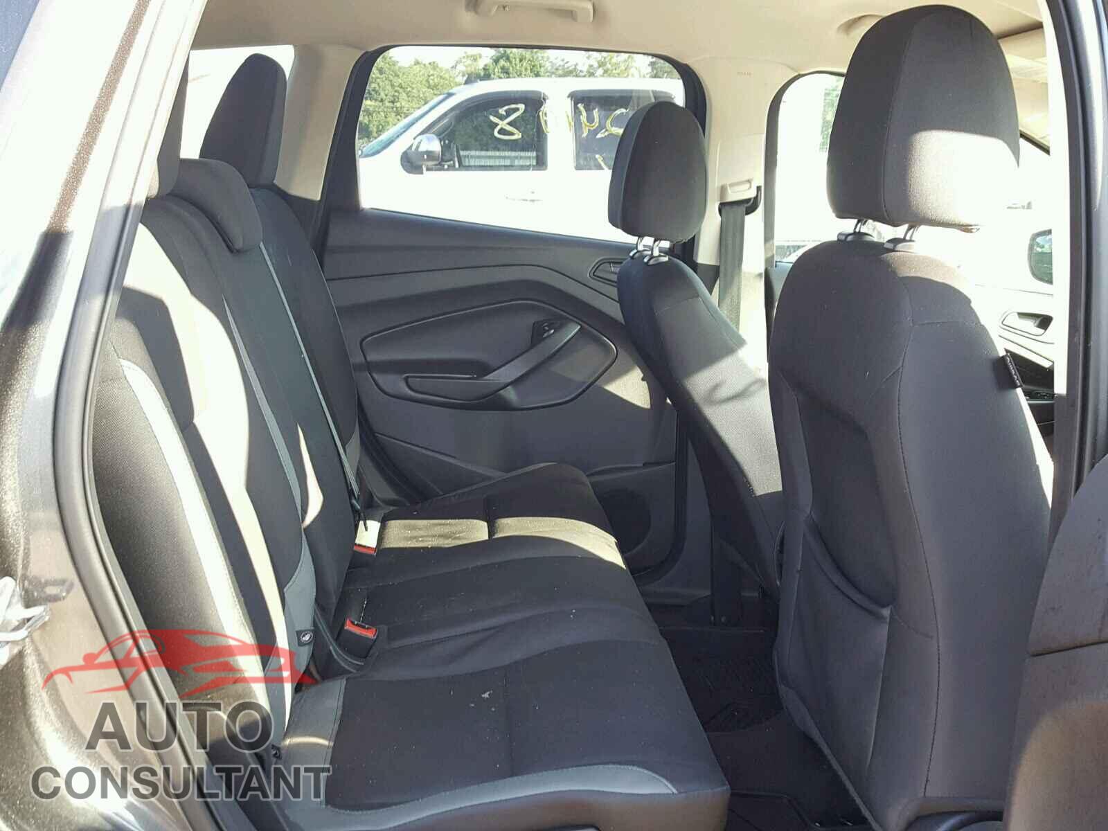 FORD ESCAPE S 2015 - 1FMCU0F75FUB65156