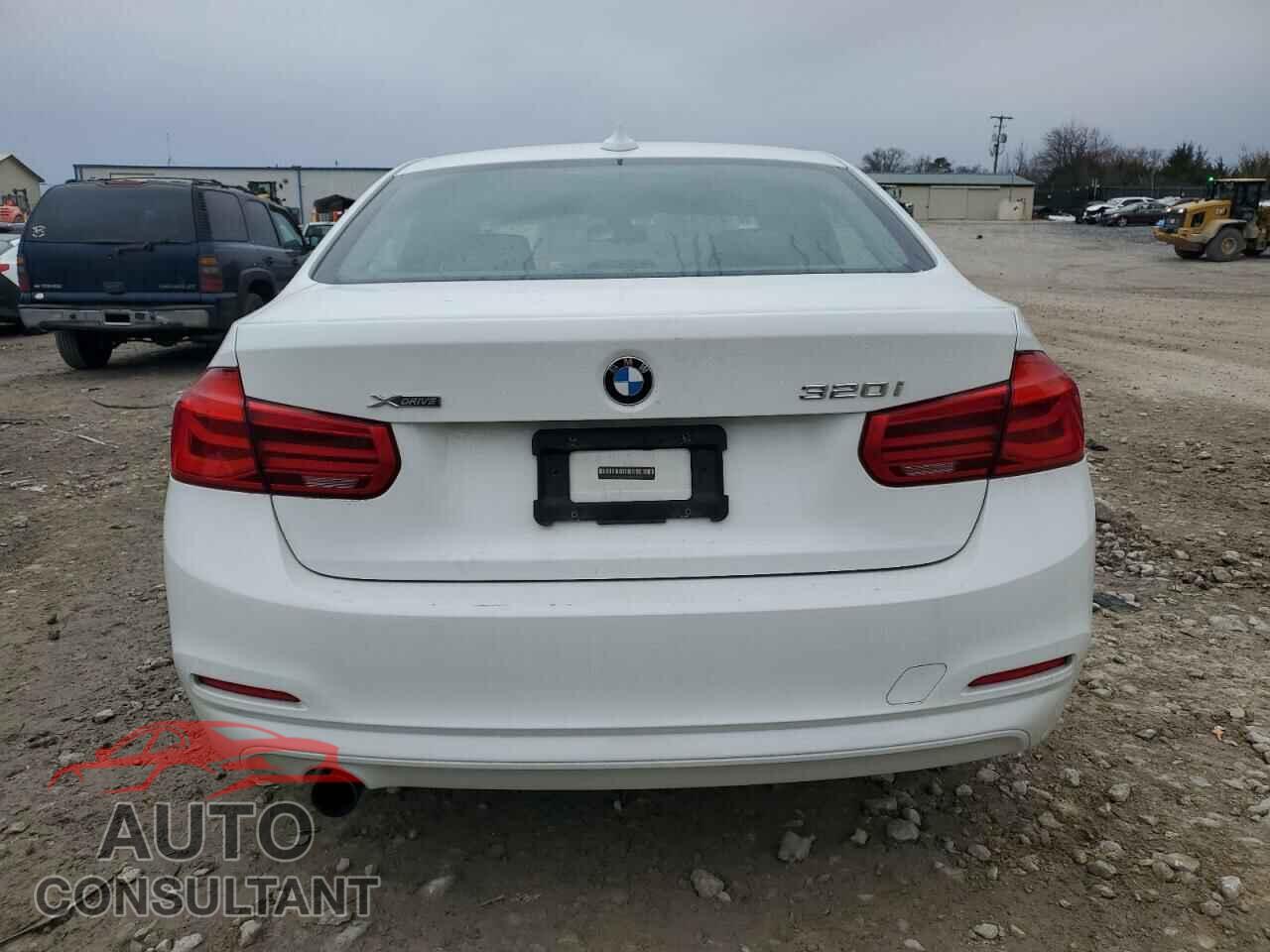BMW 3 SERIES 2016 - WBA8E5G57GNU21453