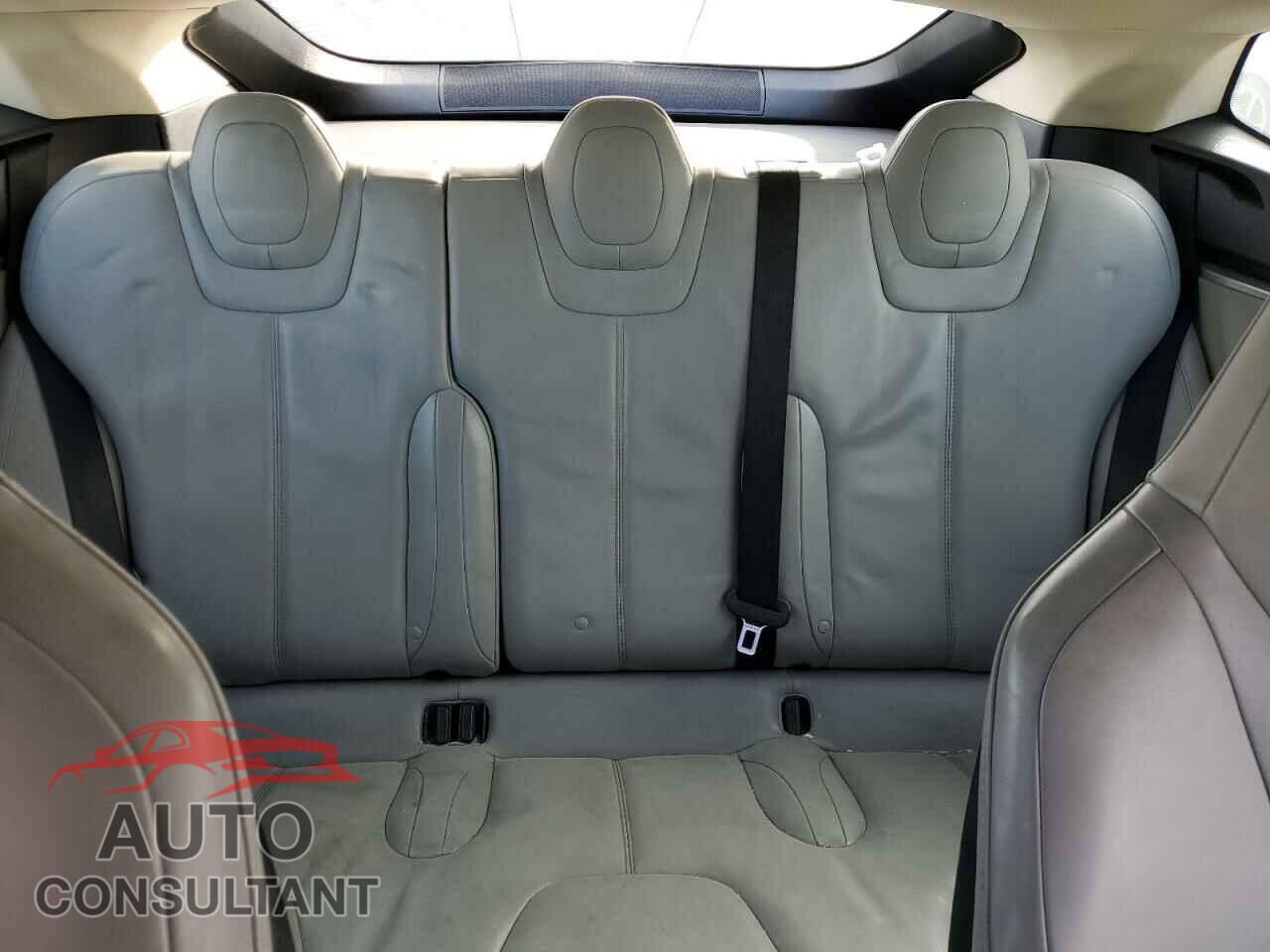 TESLA MODEL S 2013 - 5YJSA1CN5DFP12126