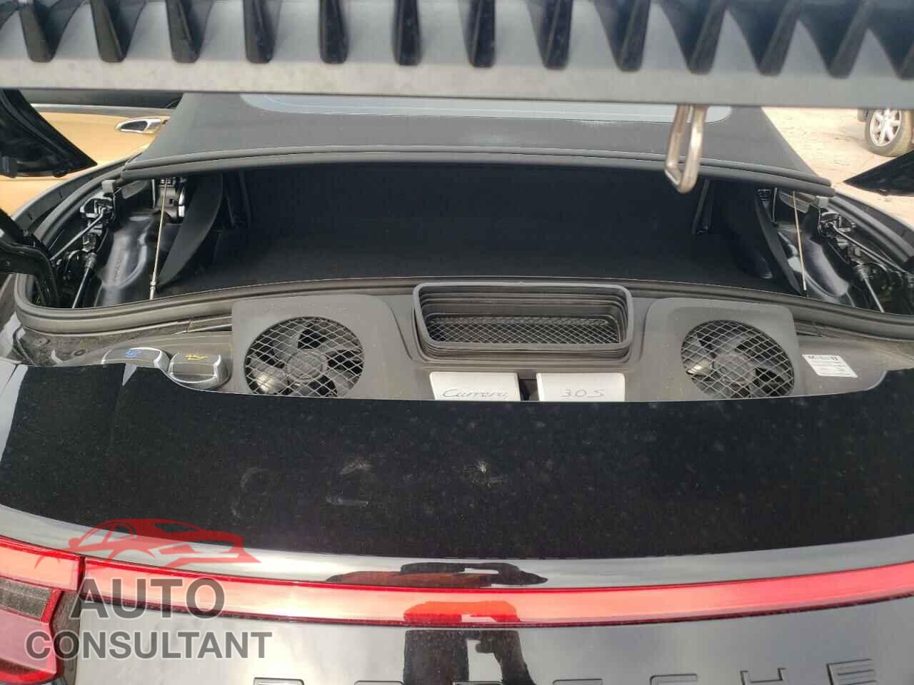 PORSCHE 911 2017 - WP0CB2A95HS155630