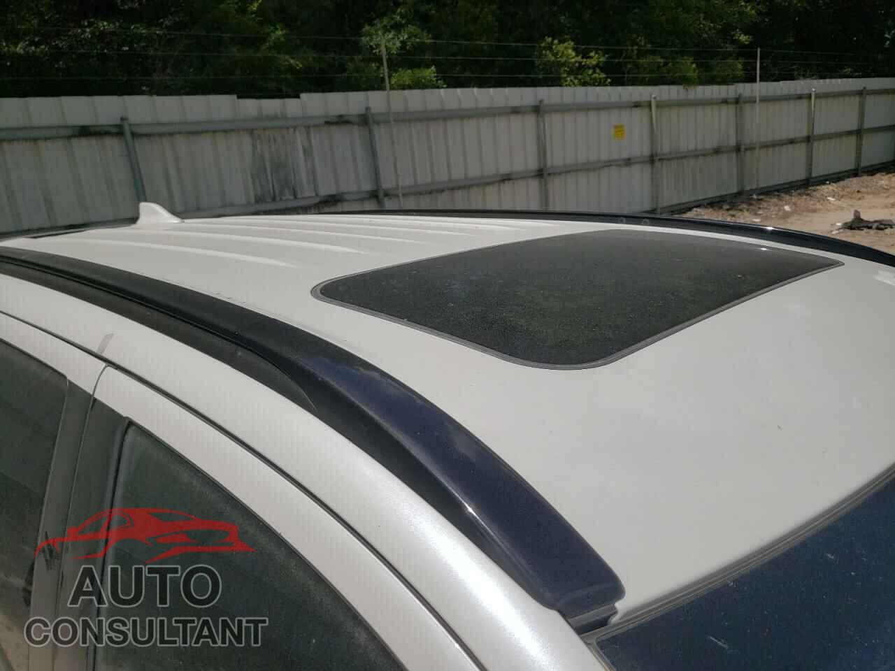 MITSUBISHI OUTLANDER 2018 - JA4AD3A35JZ045428
