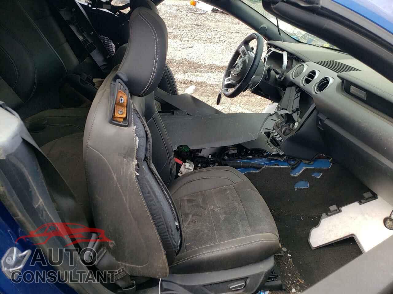 FORD MUSTANG 2018 - 1FATP8UH6J5167206