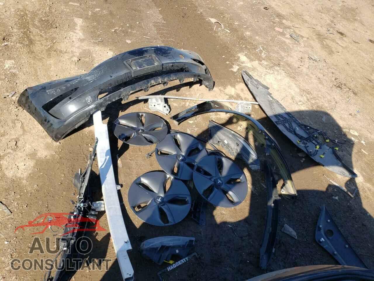 TESLA MODEL 3 2020 - 5YJ3E1EA4LF792147