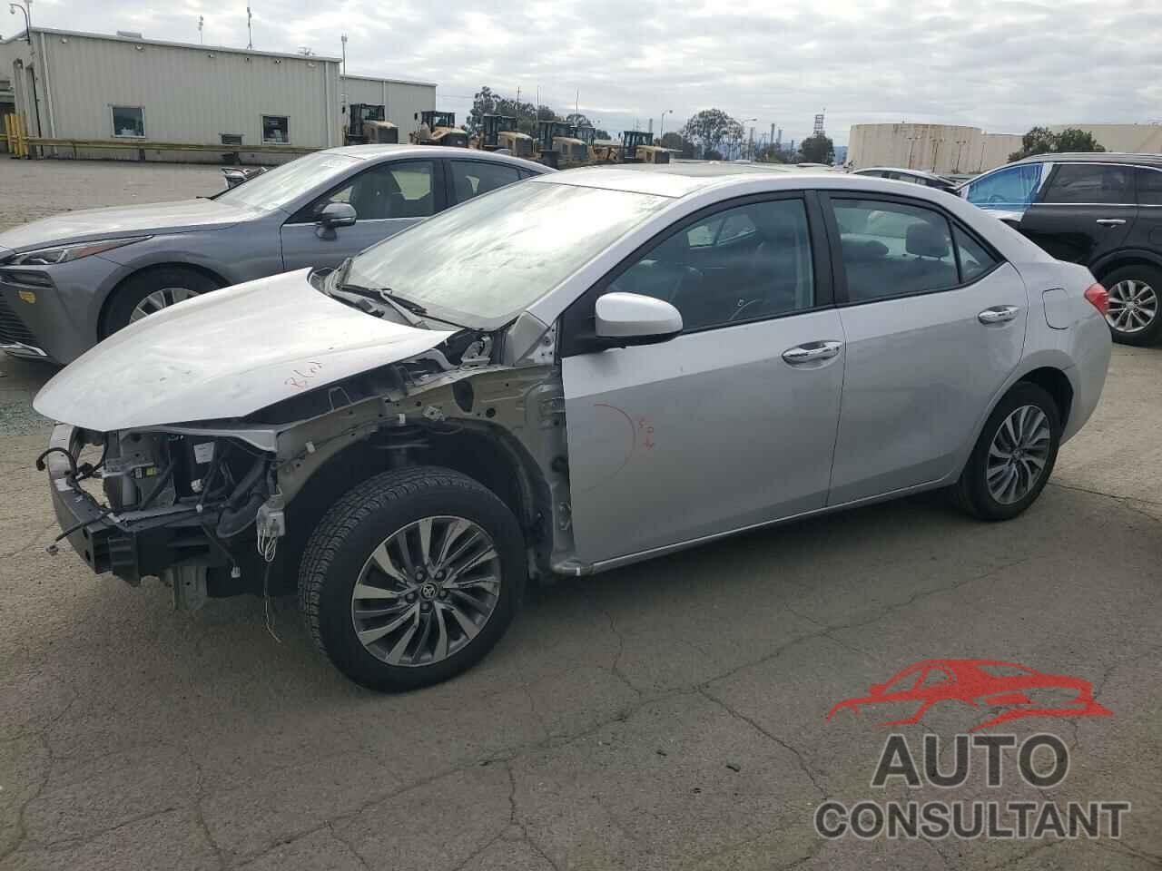 TOYOTA COROLLA 2018 - 2T1BURHE8JC041940