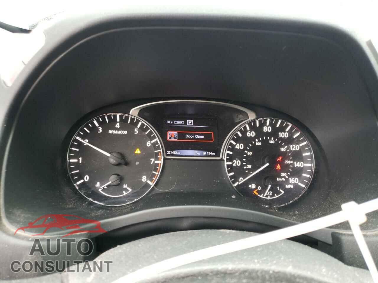 NISSAN PATHFINDER 2017 - 5N1DR2MM2HC680067