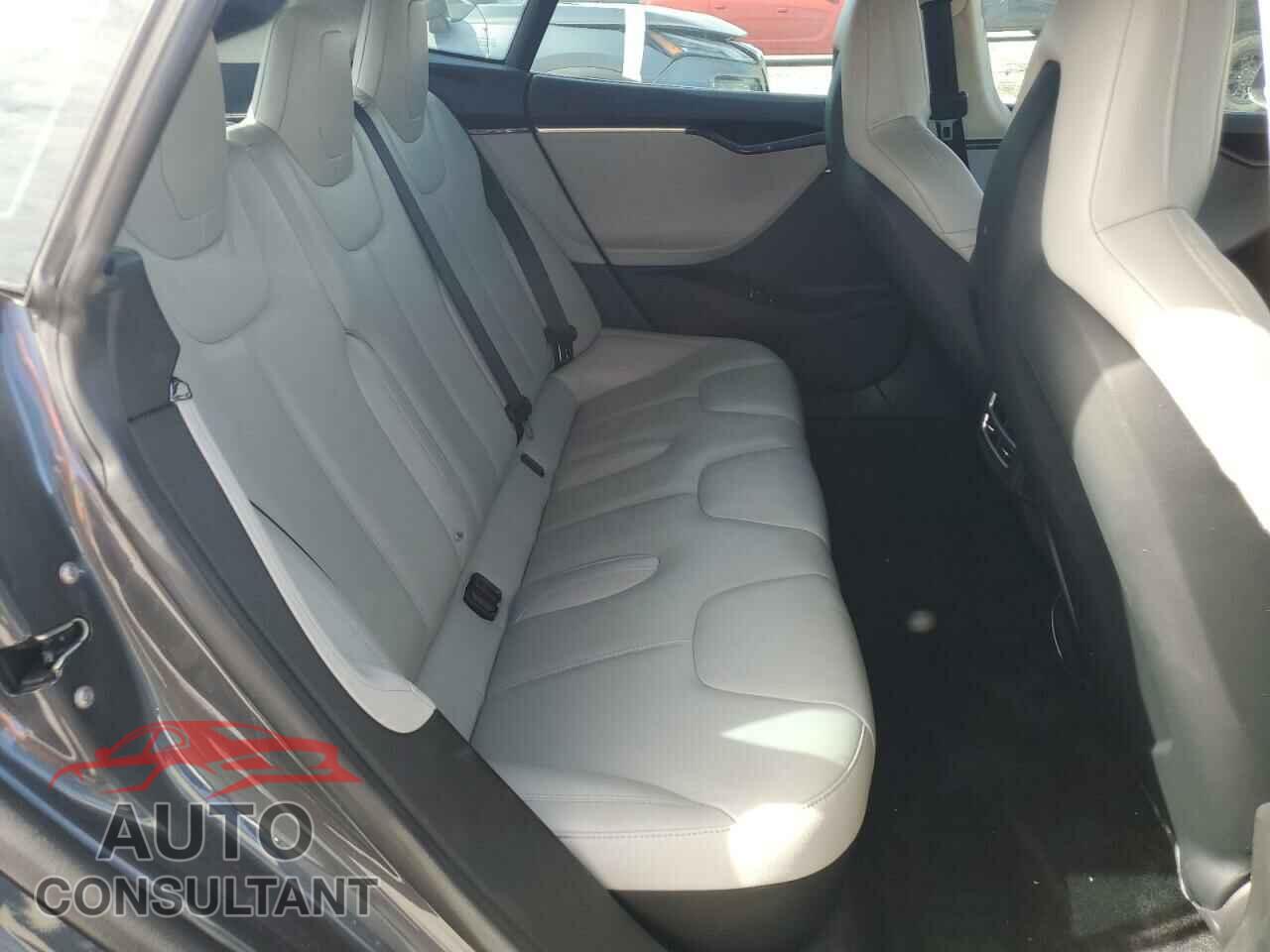 TESLA MODEL S 2016 - 5YJSA1E17GF121312