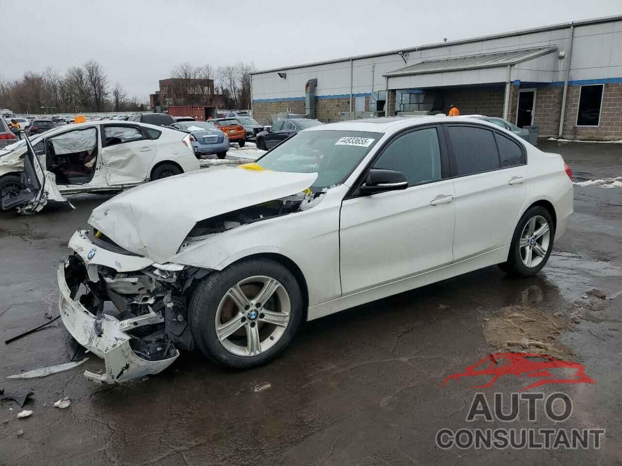 BMW 3 SERIES 2013 - WBA3B5C5XDF593068