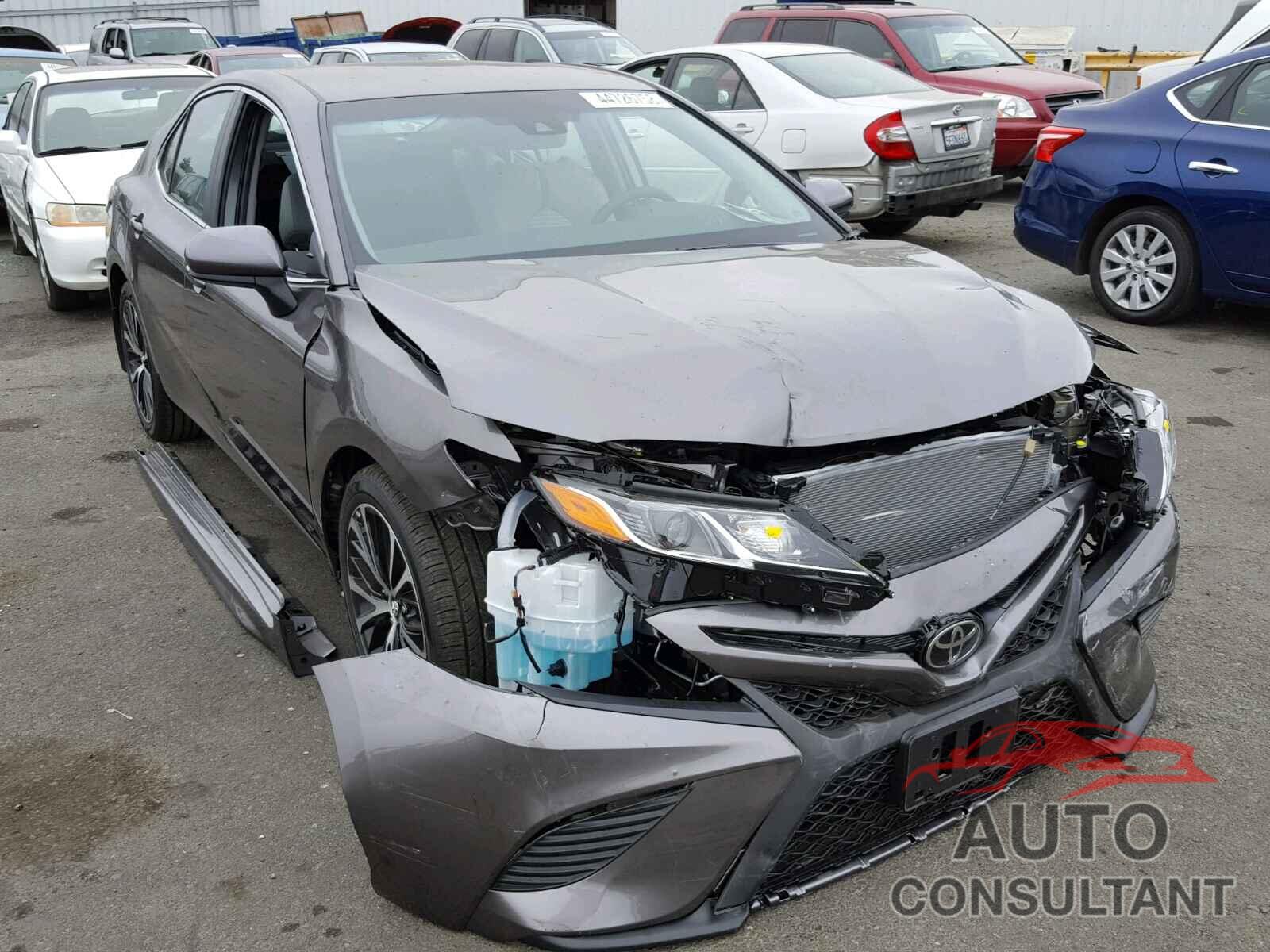 TOYOTA CAMRY 2018 - 4T1B11HKXJU615307
