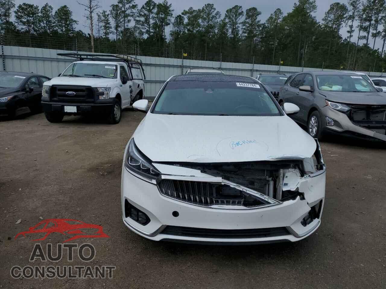 KIA CADENZA 2017 - KNALC4J16H5073744