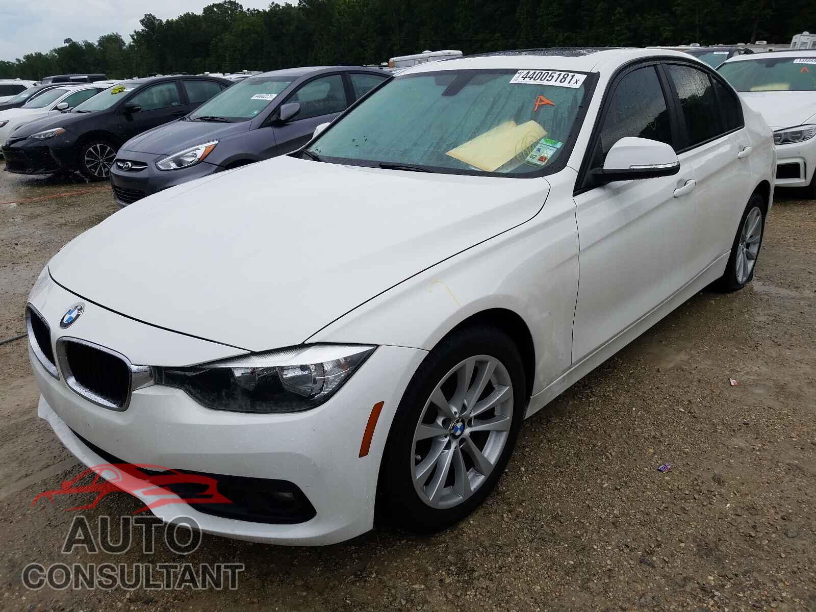 BMW 3 SERIES 2017 - WBA8A9C56HK620070