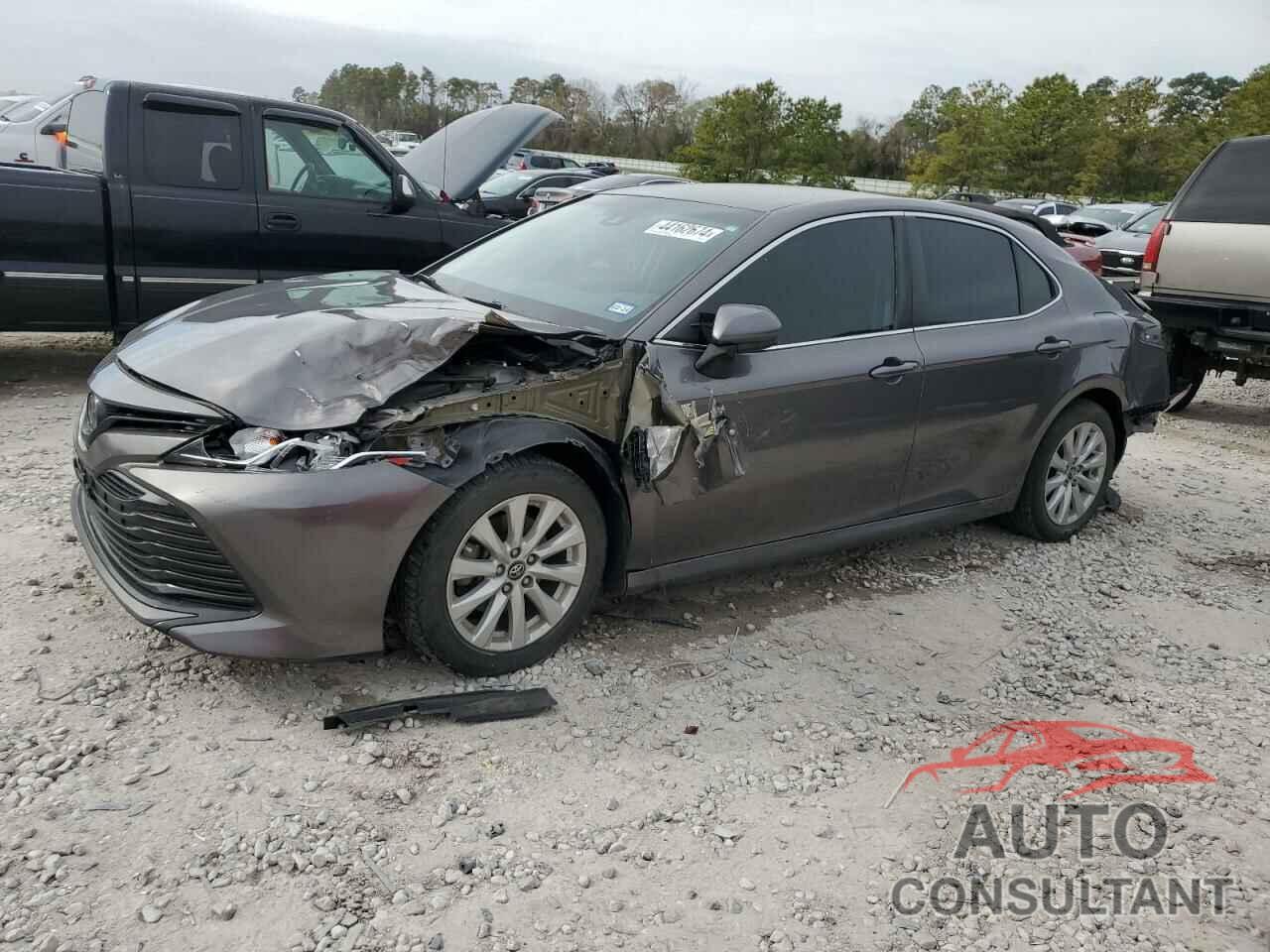TOYOTA CAMRY 2018 - 4T1B11HK3JU058434
