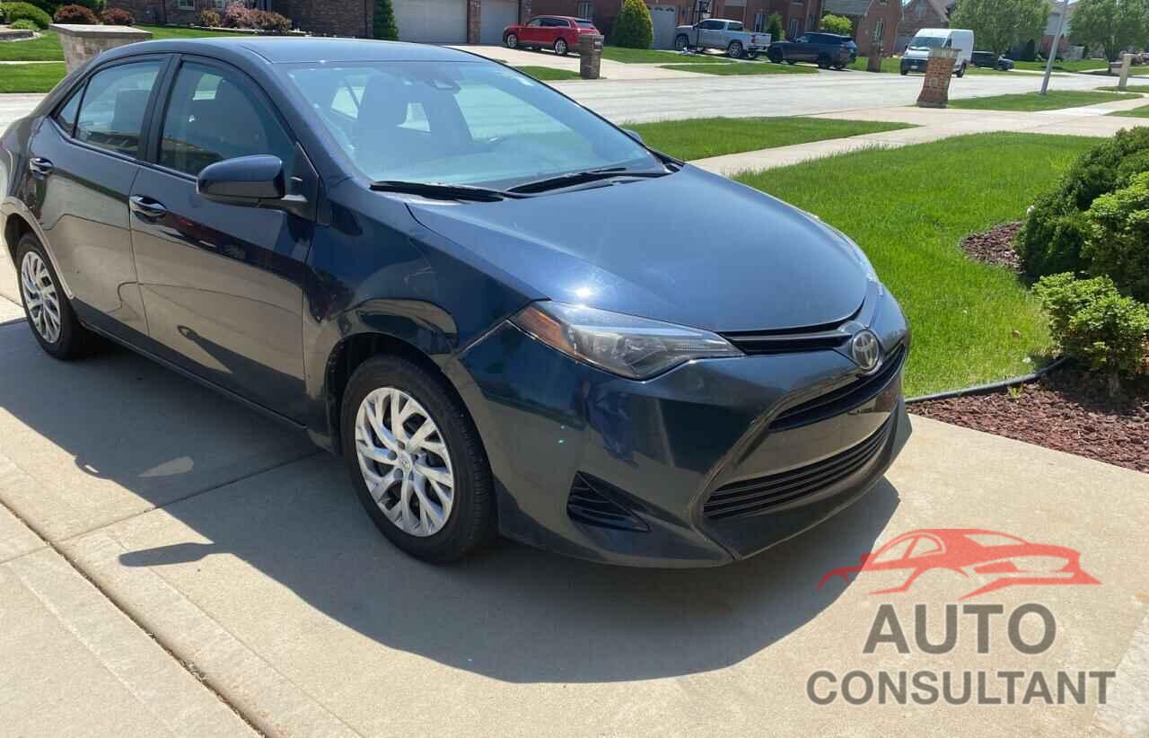 TOYOTA COROLLA 2017 - 2T1BURHEXHC892339