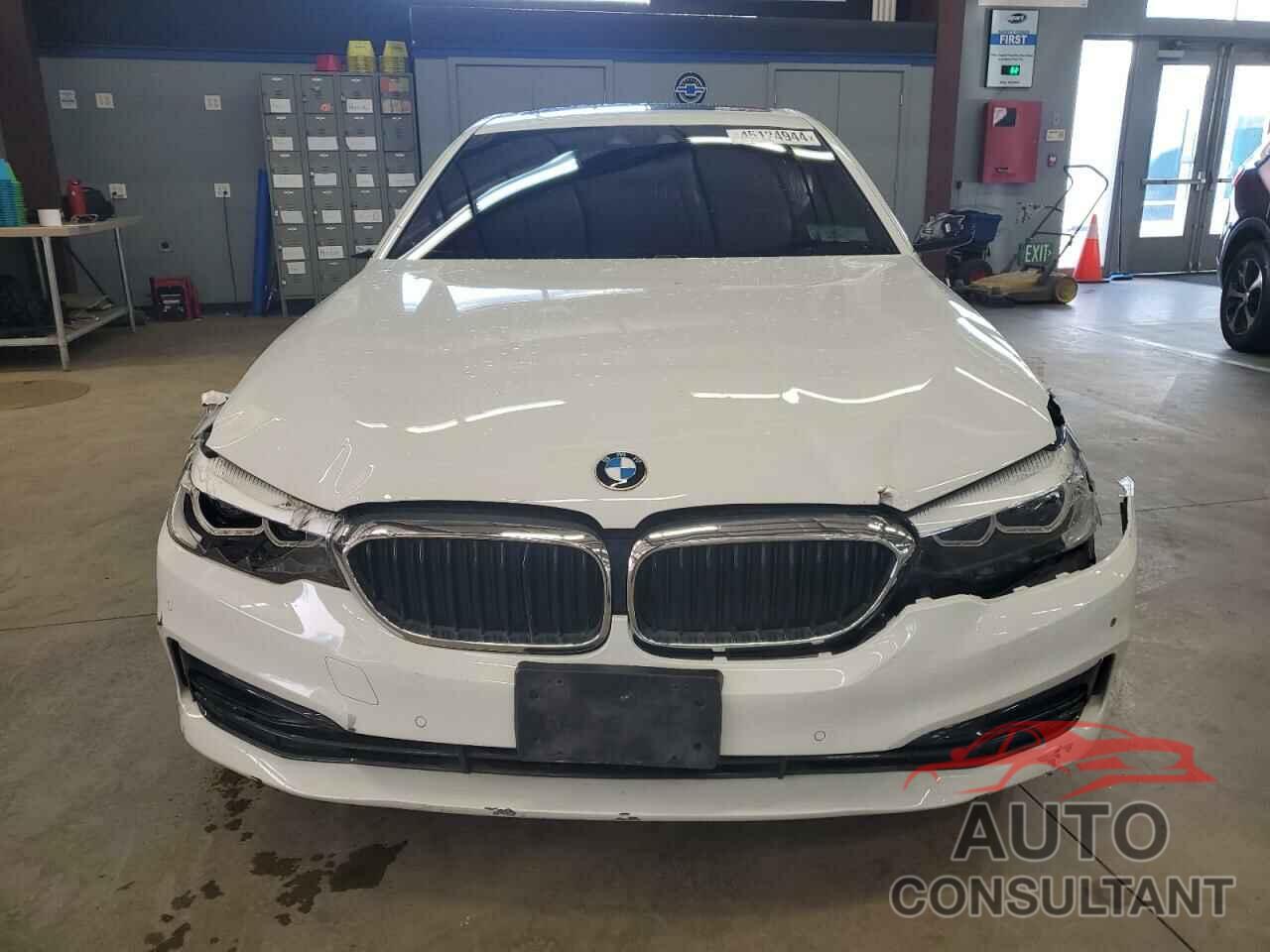 BMW 5 SERIES 2019 - WBAJA7C50KWW07353