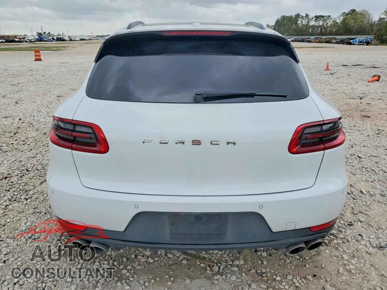 PORSCHE MACAN 2016 - WP1AB2A50GLB47561