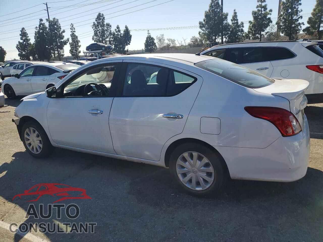 NISSAN VERSA 2017 - 3N1CN7AP3HL837233