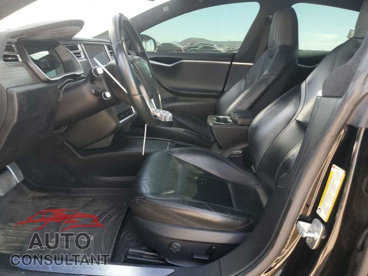 TESLA MODEL S 2015 - 5YJSA1E19FF115039