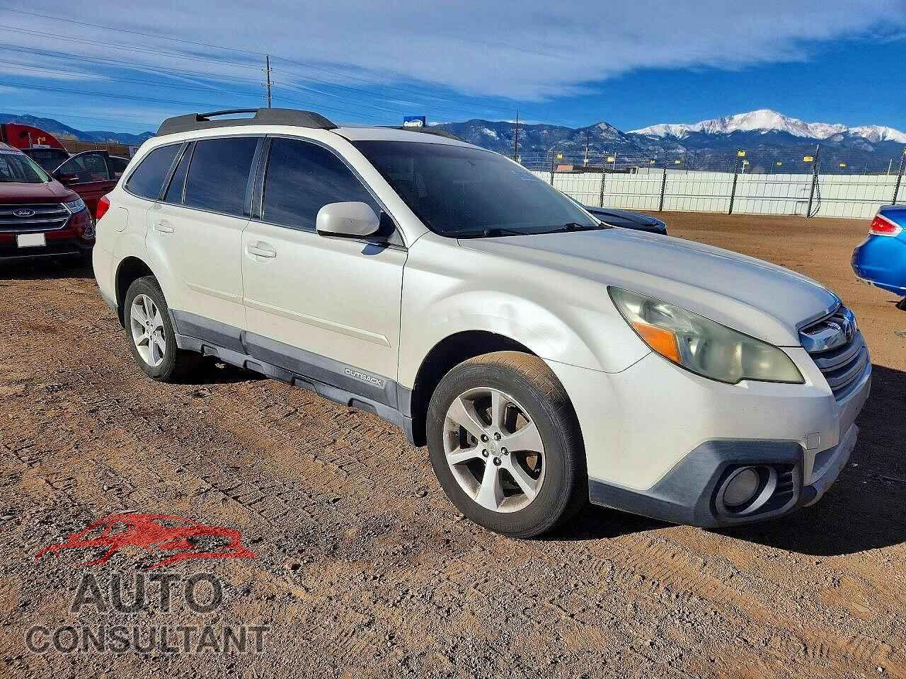 SUBARU OUTBACK 2013 - 4S4BRBLC5D3298772