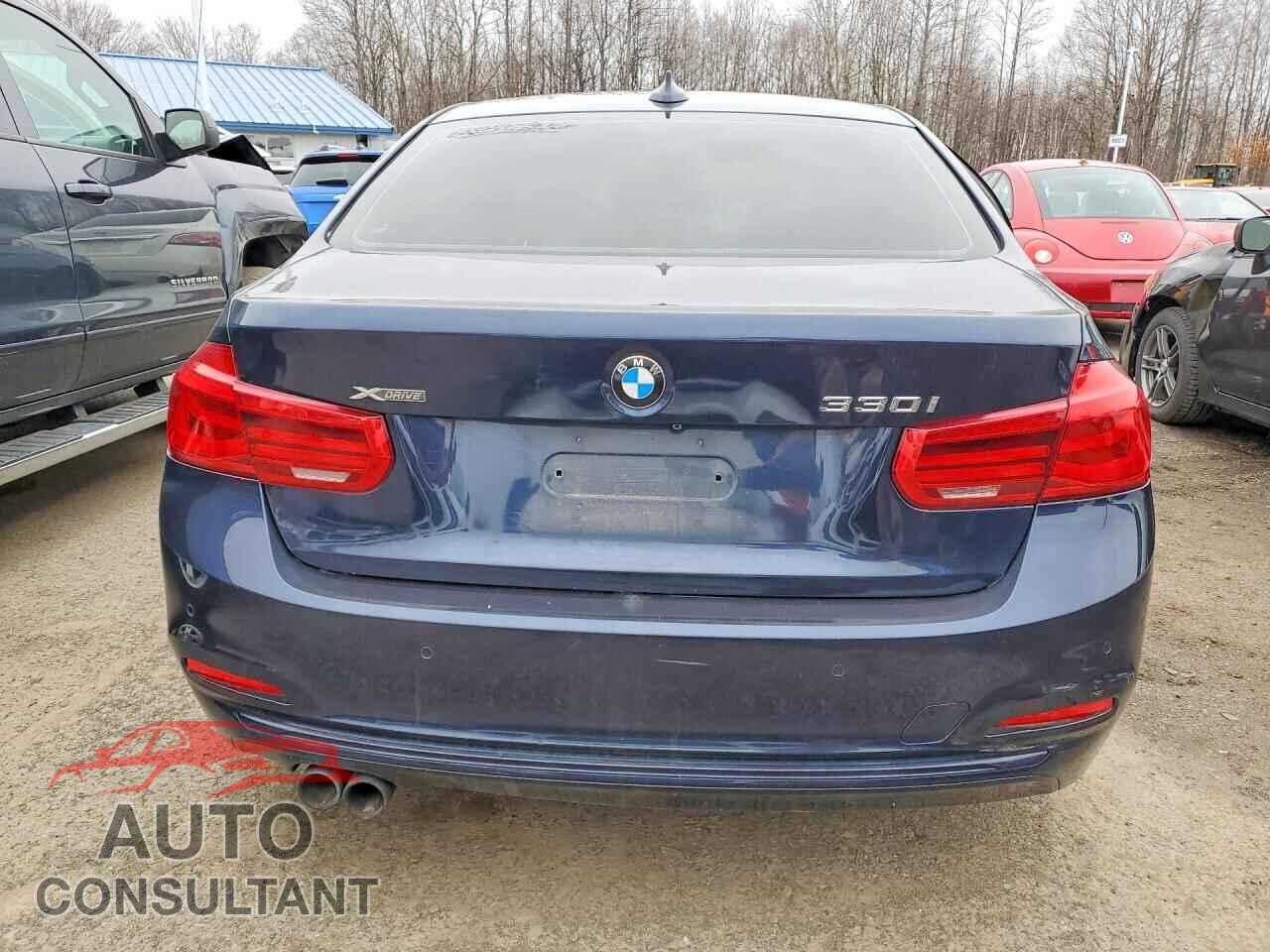 BMW 3 SERIES 2017 - WBA8D9G31HNU64809