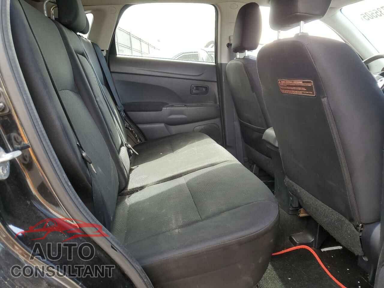 MITSUBISHI OUTLANDER 2015 - 4A4AP3AUXFE036656