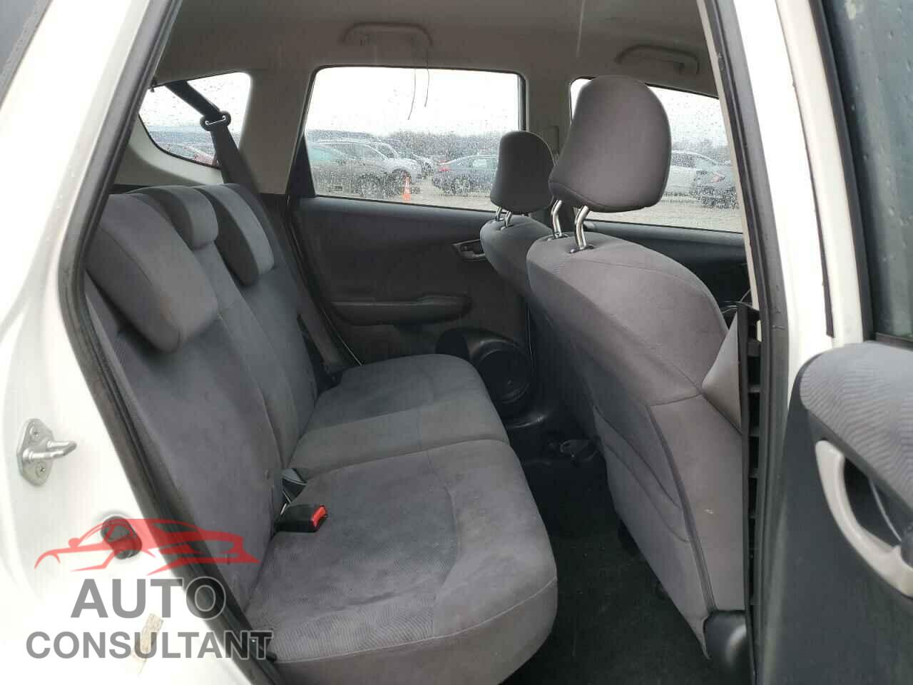 HONDA FIT 2013 - JHMGE8H38DC042304