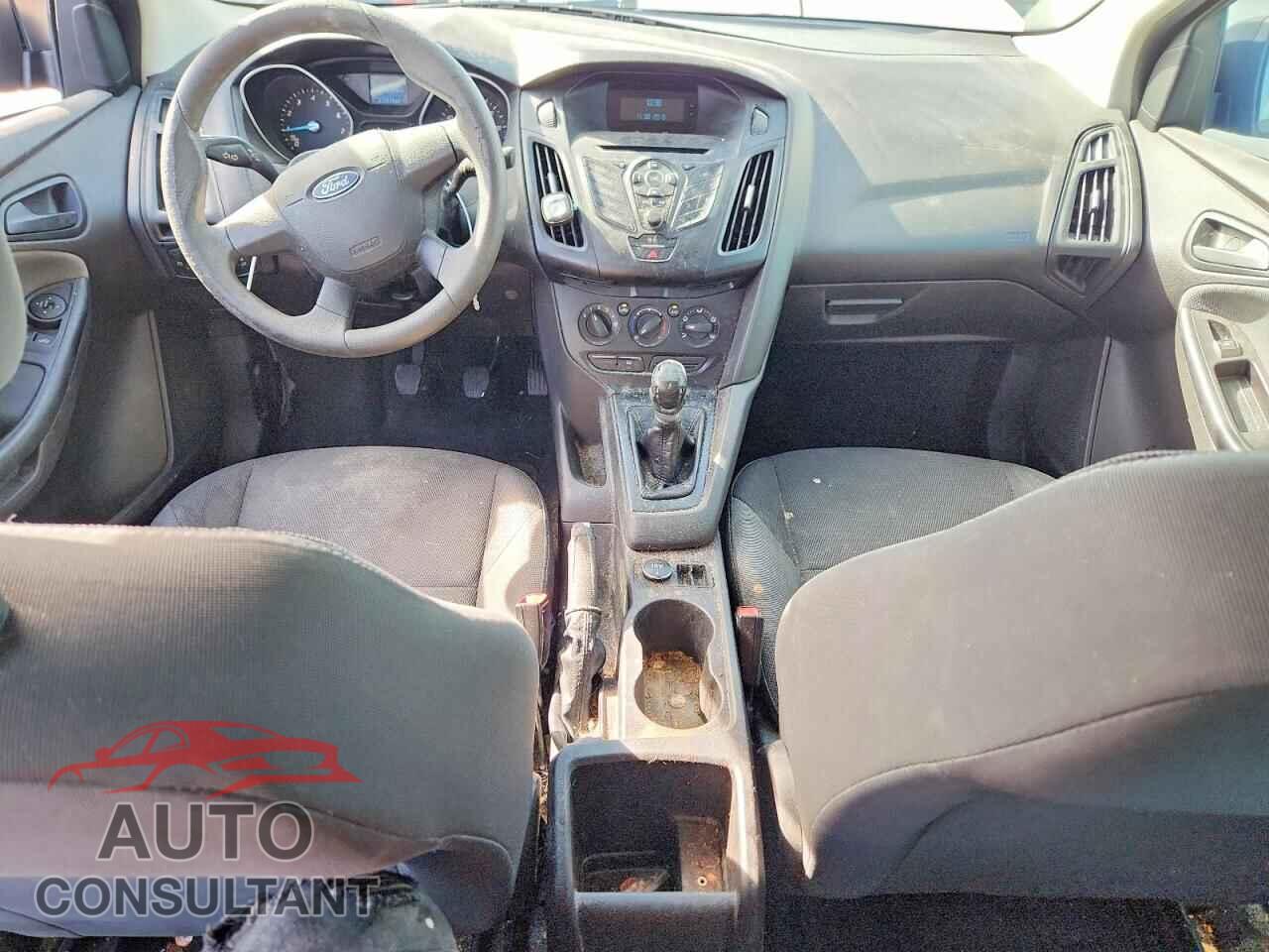 FORD FOCUS 2013 - 1FADP3E26DL381162