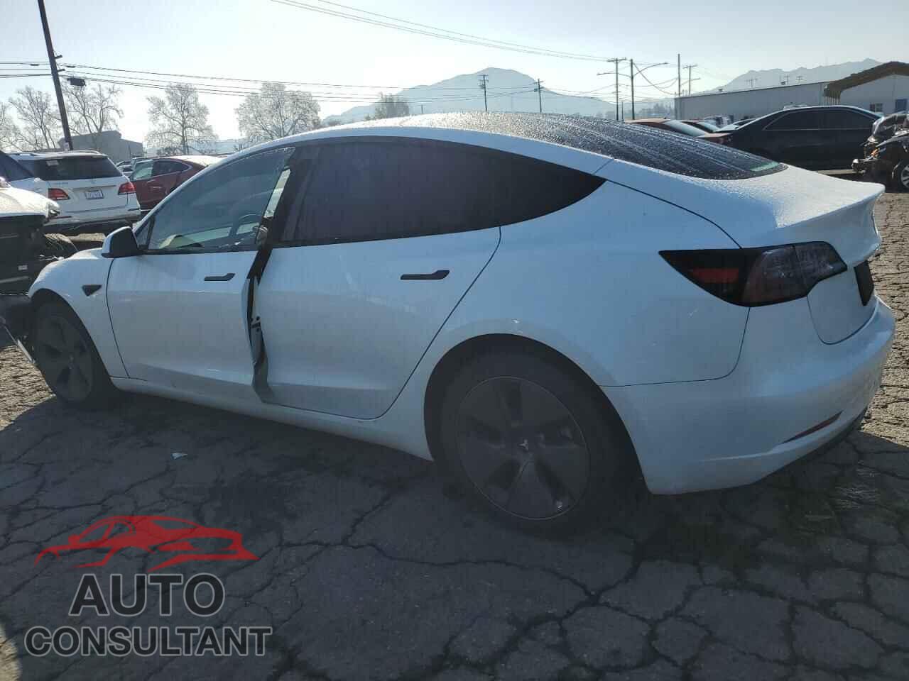 TESLA MODEL 3 2023 - 5YJ3E1EA5PF570805