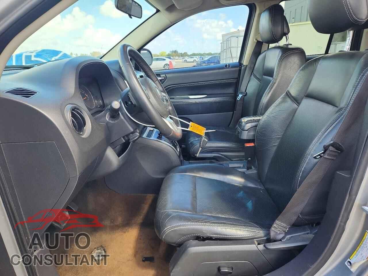 JEEP COMPASS 2015 - 1C4NJCEA2FD110717