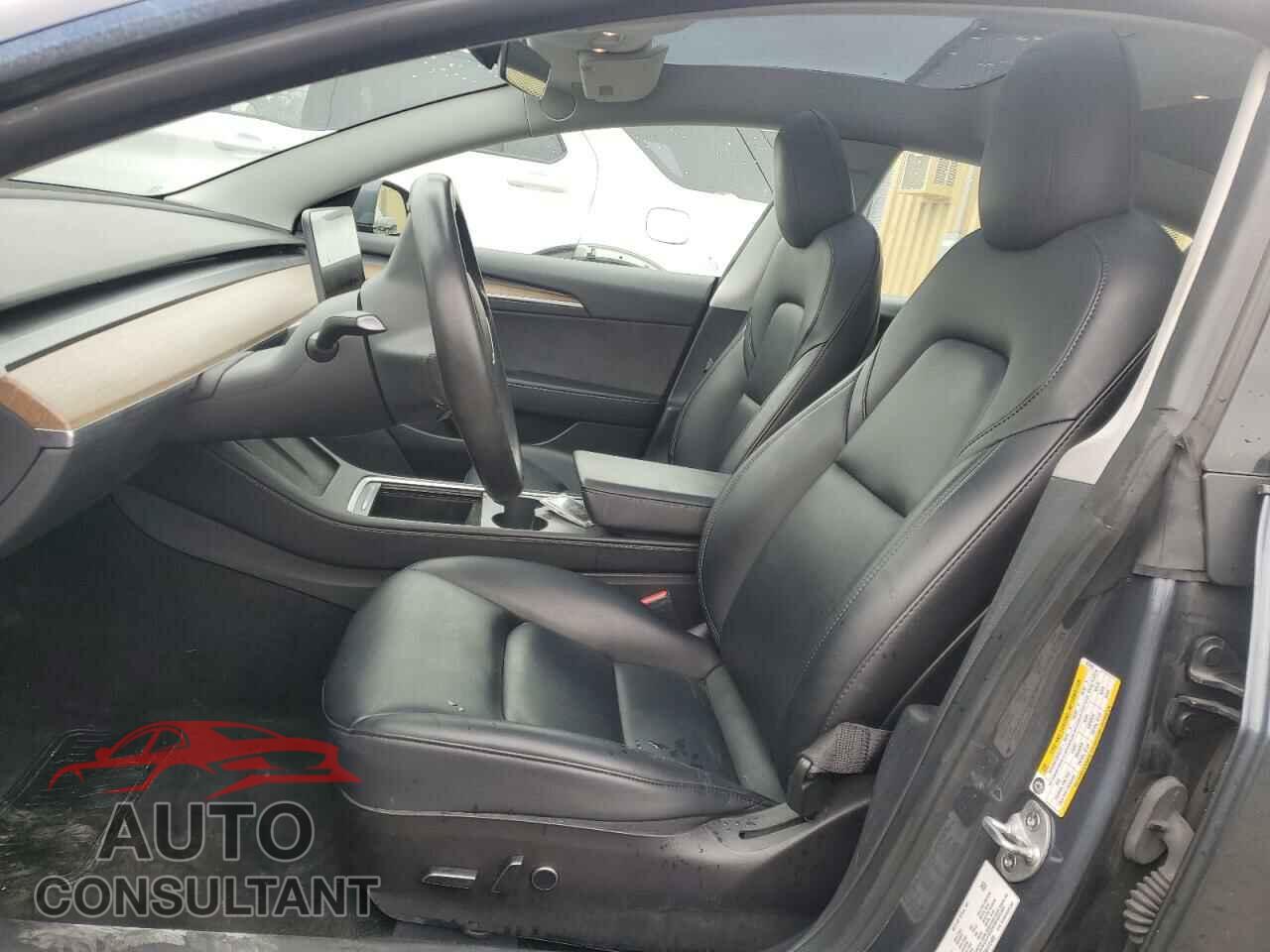 TESLA MODEL 3 2022 - 5YJ3E1EA8NF372460