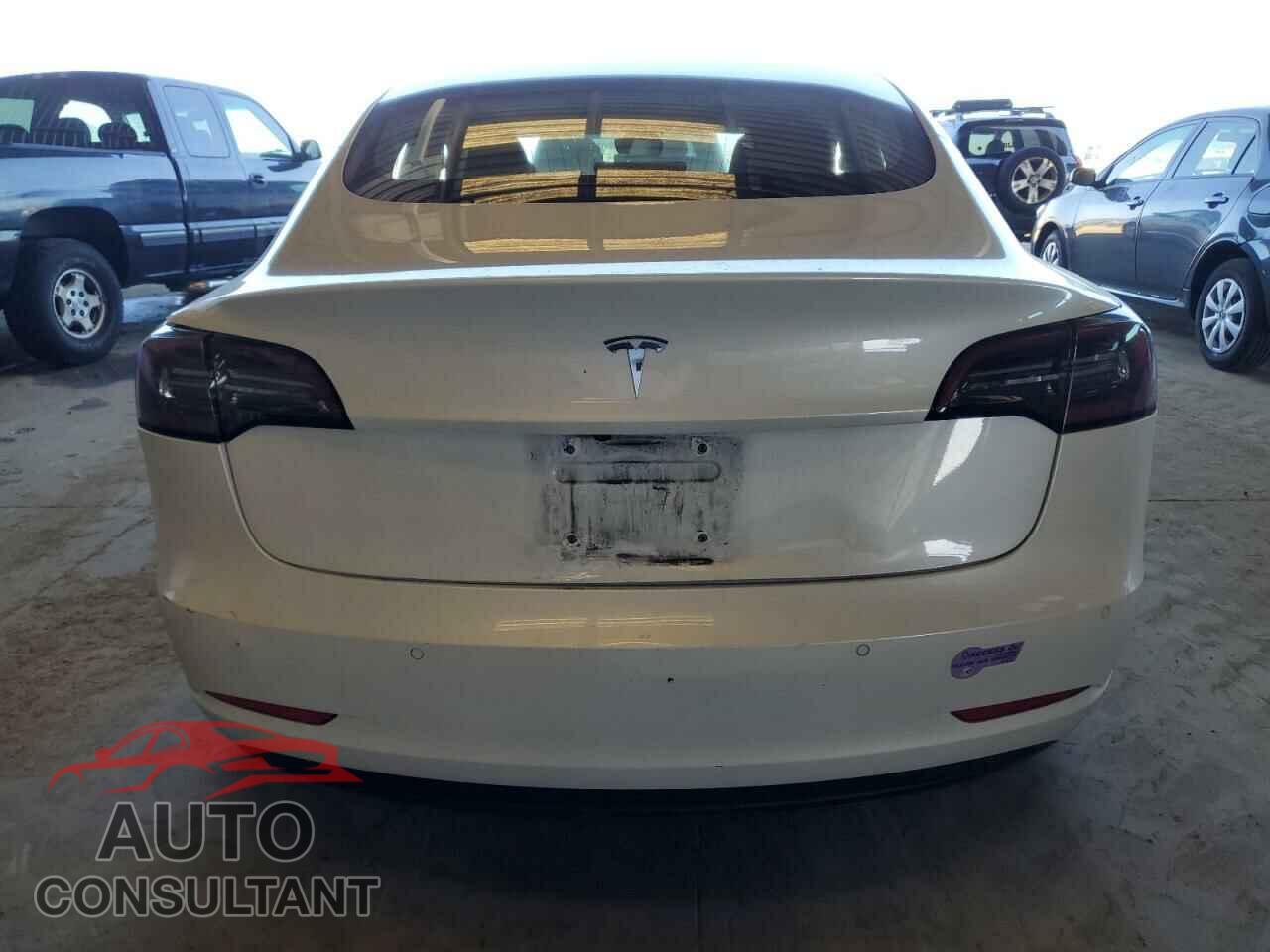 TESLA MODEL 3 2018 - 5YJ3E1EA6JF164751