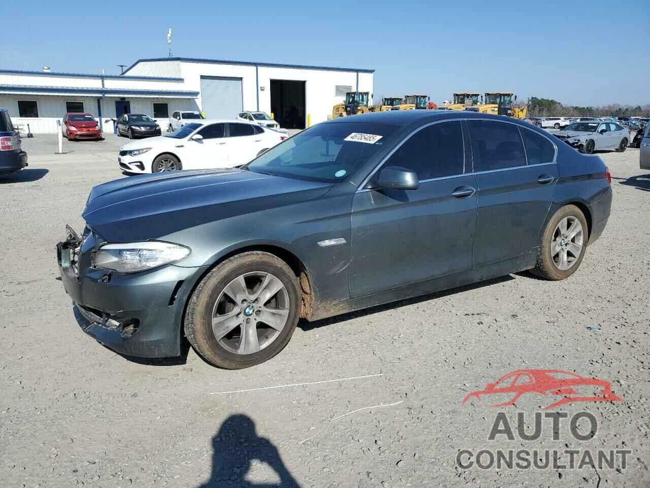 BMW 5 SERIES 2011 - WBAFR1C51BC741236