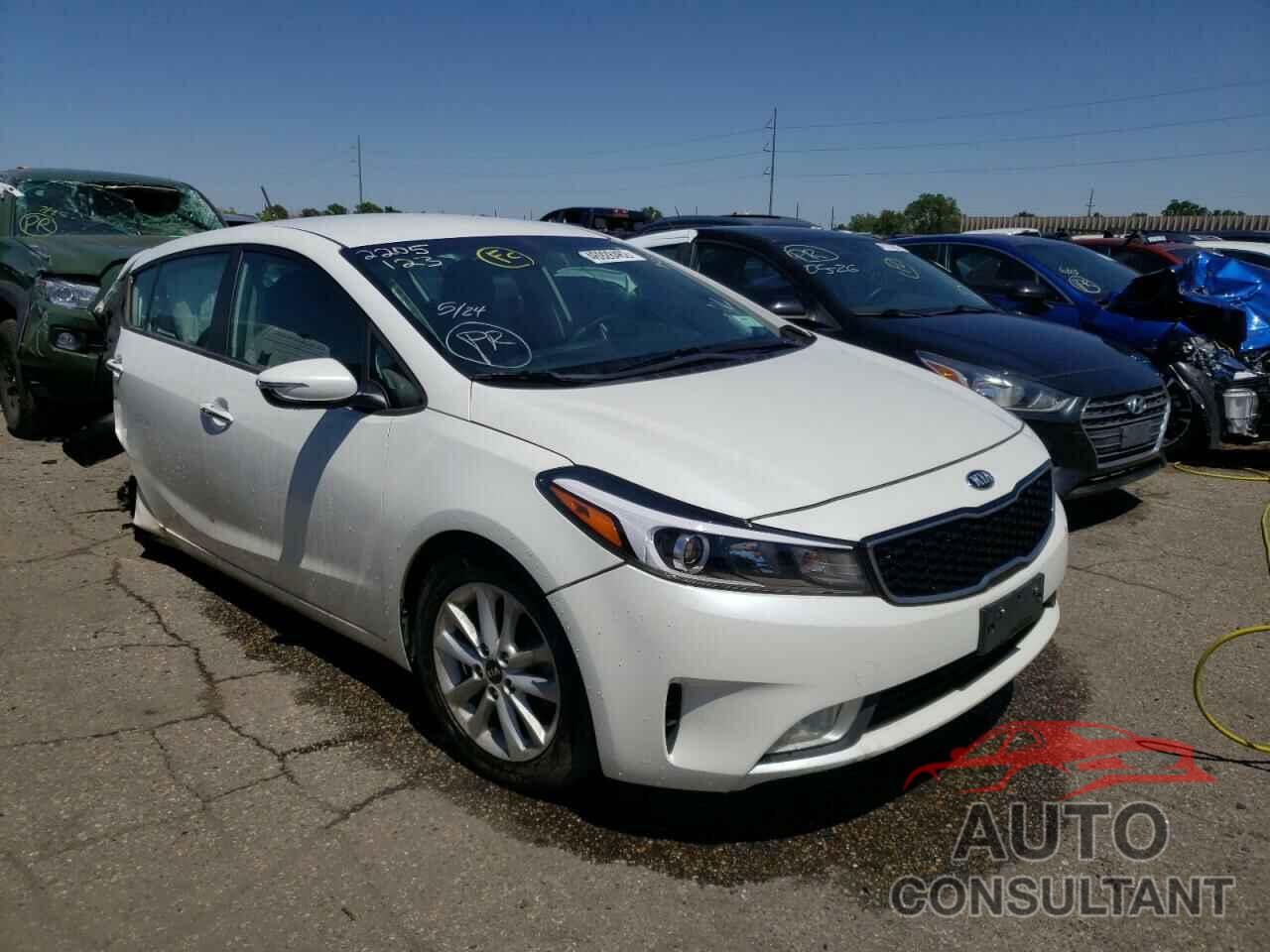 KIA FORTE 2017 - KNAFK5A8XH5674559